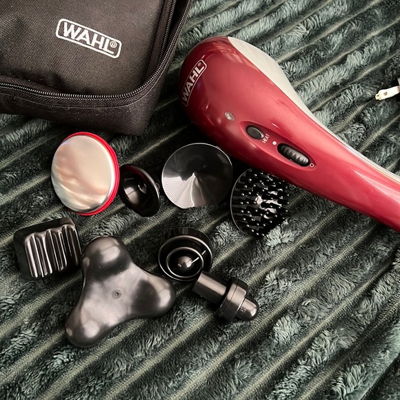 Wahl Hot Cold Therapeutic Light Vibratory Corded Massager with Variable Speed - Picture 1 of 11
